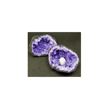 Geodas Cuarzo Tintado 15 CM aprox.